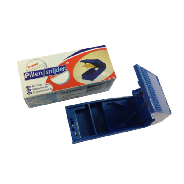 Tăietor și cutiuță medicamente